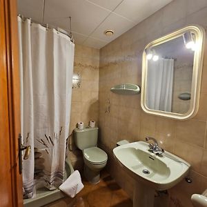 Private Bathroom Single Room